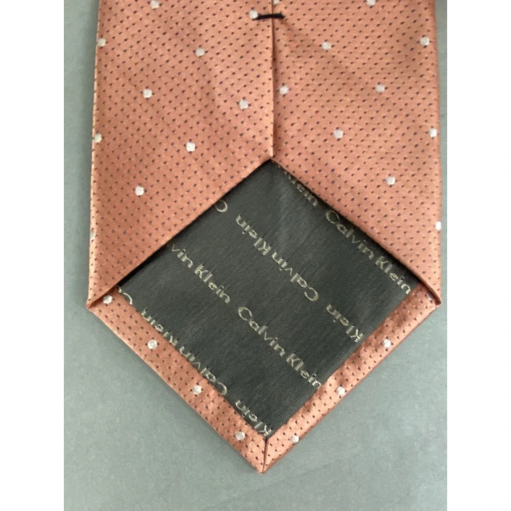 Calvin Klein Men's Coral Salmon Silk Polka Dot Coastal Palm Beach 57x4 New